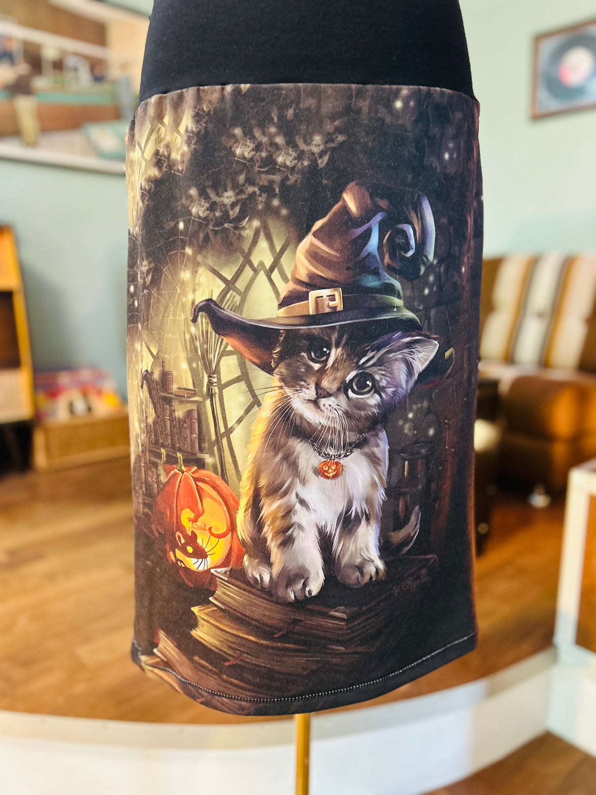 Rock Halloween mit Katze und Kürbis