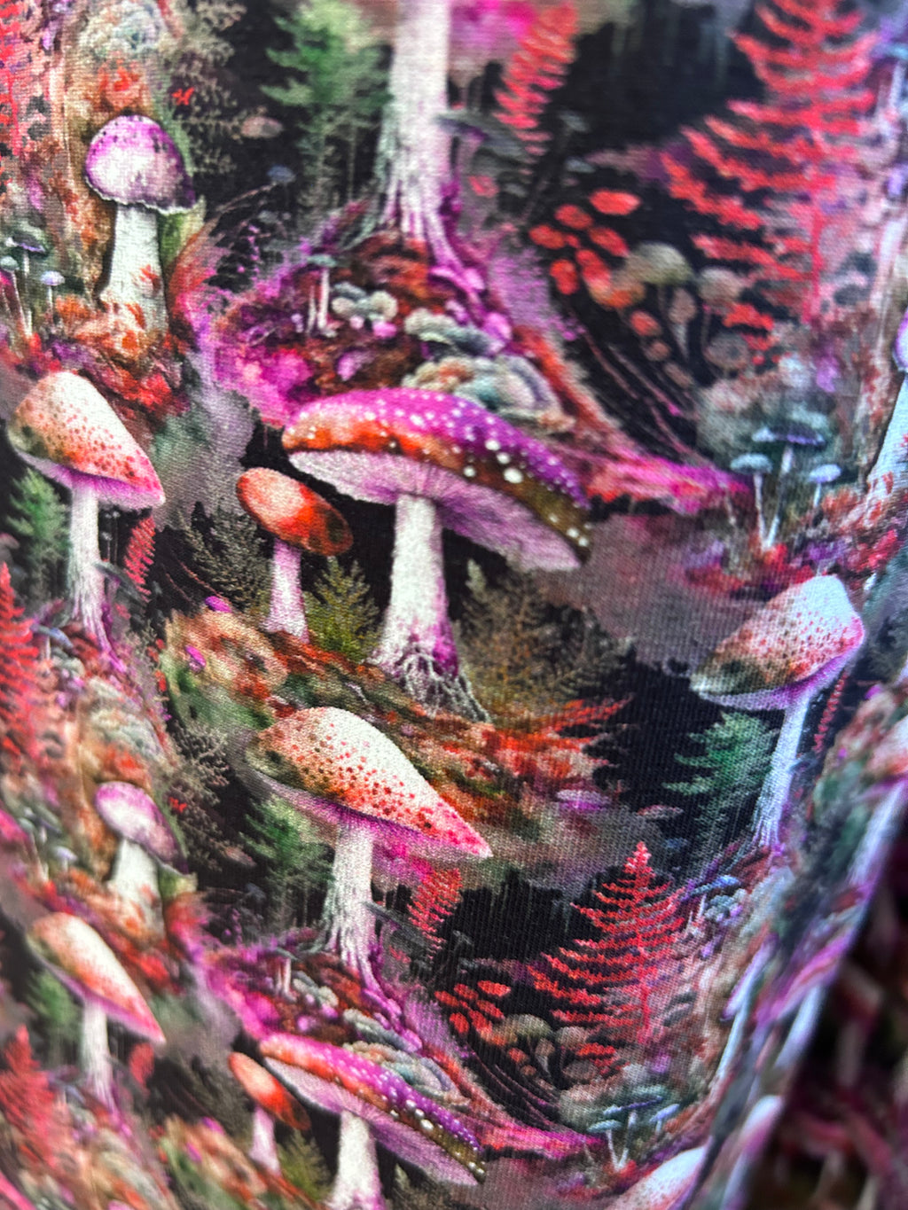 Culotte-Wohlfühlhose Wald und Pilze auf Pink