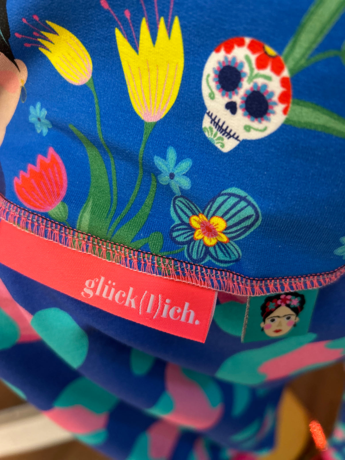 Wohlfühlhose LEO mit aufgesetzter Tasche like Haremshose