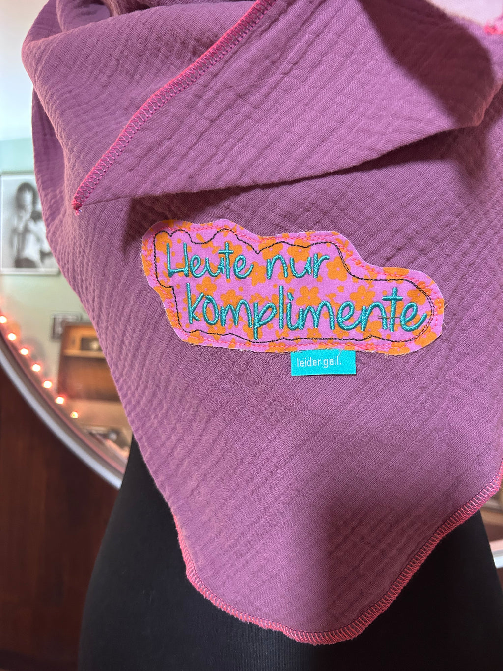 Leo-Musselin-Schal „Heute nur Komplimente“ 💜💚🌺