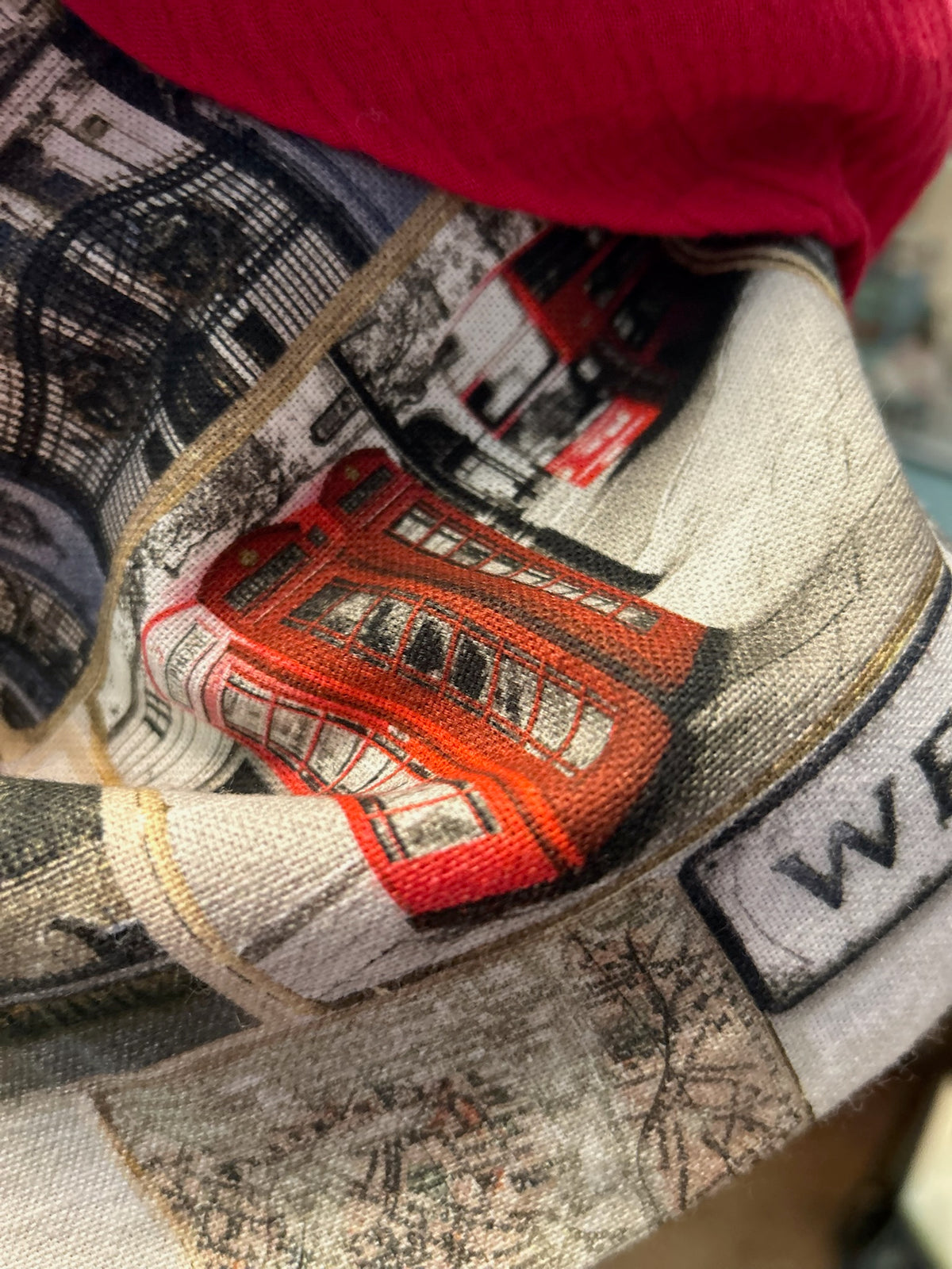 City-Musselin-Schal mit London-Motiv "Berufs-Jugendlich"🏙️🚌